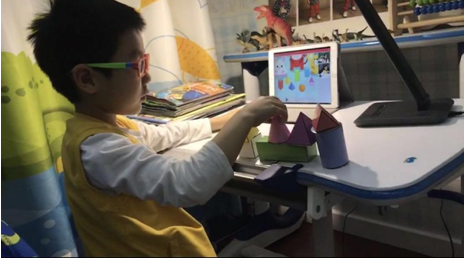 火花思维：深度交互连接线上线下_沉浸式课程培养学习兴趣