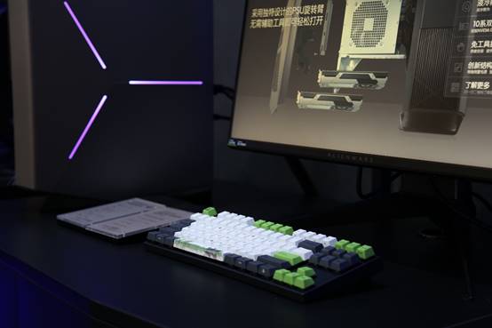 进攻线下，阿米洛进驻alienware外星人旗舰店