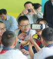 老板突然扔下公司去边疆：我要陪孩子们过这个六一_