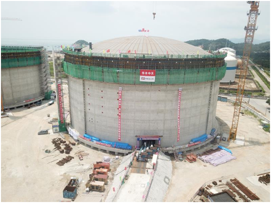 中天能源潮州LNG项目一号储罐成功升顶